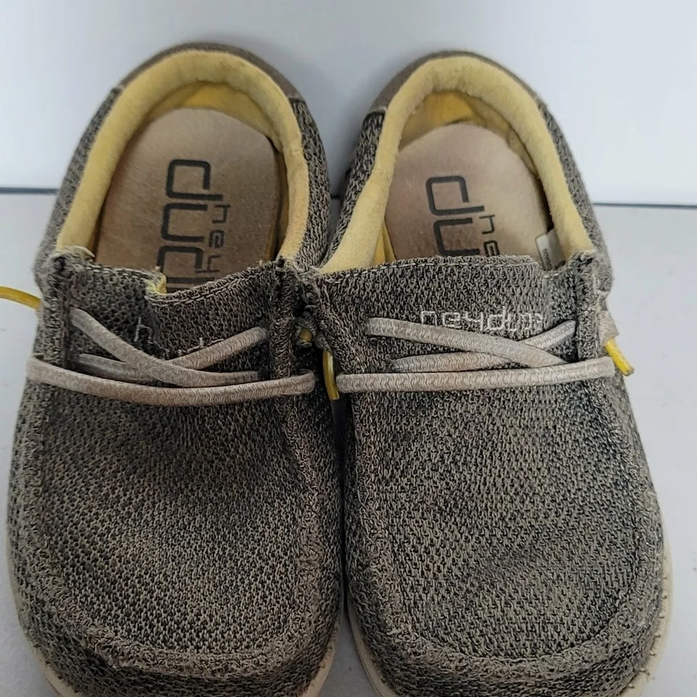 Youth Boys Hey Dude Wally Slip On Loafers Gray Yellow Youth Size US KID 13